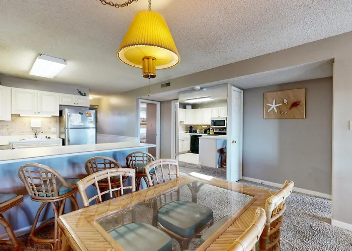 Apartment Blue Marlin Unit 302 *